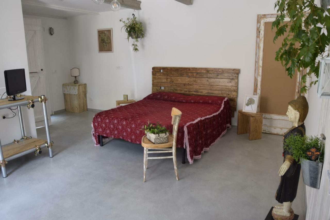 Capannone111 Bed & Breakfast Кастильоне ди Равена Екстериор снимка